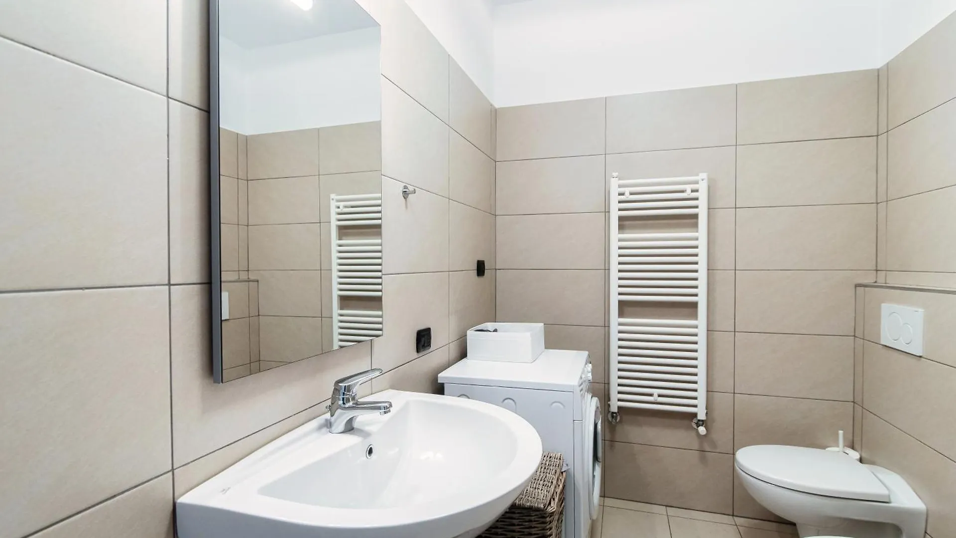 My Home At The Como Lake - Private Parking Апартаменты